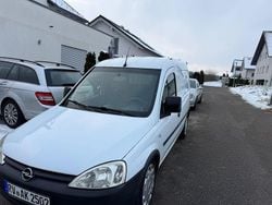 Weiß Gebraucht 2011 Opel Combo Van | 3.000 € (Fairer Preis)