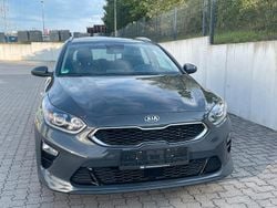 Grau Gebraucht 2019 Kia Ceed Sportswagon Vision Kombi | 10.990 € (Superpreis)