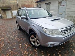 Grau Gebraucht 2012 Subaru Forester SUV | 2.499 € (Superpreis)