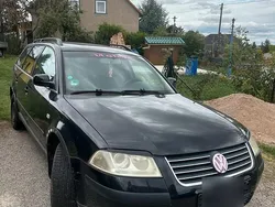 Schwarz Gebraucht 2002 VW Passat Kombi | 800 € (Guter Preis)