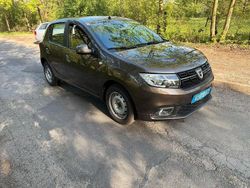 Braun Gebraucht 2017 Dacia Sandero Lauréate Kleinwagen | 5.414 € (Guter Preis)