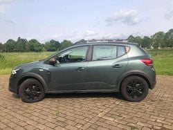 Grün Gebraucht 2024 Dacia Sandero Extreme Kleinwagen | 19.500 € (Fairer Preis)