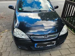 Schwarz Gebraucht 2004 Opel Corsa Limousine | 1.200 € (Guter Preis)