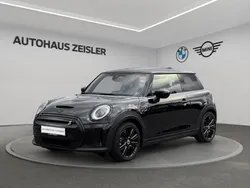 Midnight black Gebraucht 2023 Mini Cooper SE Hatch Kleinwagen | 21.780 € (Fairer Preis)