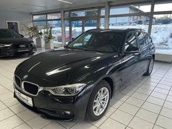 Saphirschwarz Gebraucht 2019 BMW 318 Kombi | 18.999 € (Superpreis)