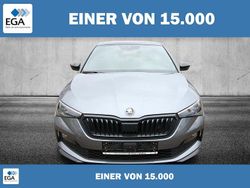Metallic Gebraucht 2023 Skoda Scala Monte Carlo Kleinwagen | 26.890 € (Teuer)