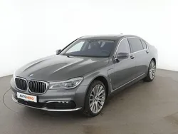 Grau Gebraucht 2018 BMW 740 Executive Limousine | 36.140 €