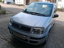 Grau Gebraucht 2009 Fiat Panda Kleinwagen | 1.000 €