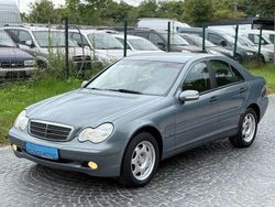 Grau Gebraucht 2004 Mercedes C200 Limousine | 2.999 € (Fairer Preis)