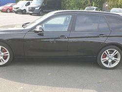 Schwarz Gebraucht 2018 BMW 320 Advantage Kombi | 11.800 € (Fairer Preis)