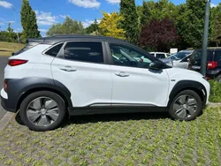 Weiß Gebraucht 2020 Hyundai Kona Premium SUV | 19.800 € (Fairer Preis)