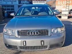 Grau Gebraucht 2004 Audi A4 Kombi | 2.200 € (Superpreis)
