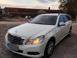 Weiß Gebraucht 2010 Mercedes E200 Kombi | 7.550 € (Fairer Preis)