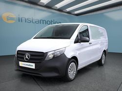 Weiß Gebraucht 2024 Mercedes Vito Van / Kleinbus | 33.949 € (Etwas zu teuer)