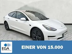 Weiß Gebraucht 2023 Tesla Model 3 Limousine | 33.520 € (Etwas zu teuer)