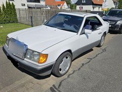 Weiß Gebraucht 1987 Mercedes E300 Coupé | 6.500 €