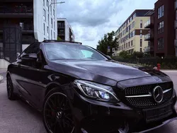 Schwarz Gebraucht 2017 Mercedes C250 AMG line | 21.800 € (Fairer Preis)