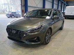 Grau amazon grey metallic (metallic) Gebraucht 2024 Hyundai i30 Limousine | 17.940 € (Guter Preis)