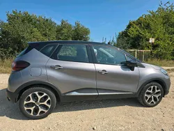 Grau Gebraucht 2019 Renault Captur SUV | 12.499 €