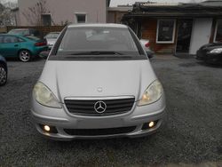Polarsilber metalliclack Gebraucht 2004 Mercedes A180 Kleinwagen | 2.599 € (Fairer Preis)