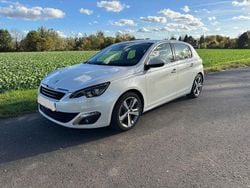 Weiß Gebraucht 2014 Peugeot 308 Allure Limousine | 4.290 € (Superpreis)