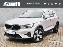 Silber Gebraucht 2022 Volvo XC40 Core SUV | 30.880 € (Guter Preis)