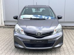 Grau Gebraucht 2013 Toyota Yaris Cool Kleinwagen | 6.990 € (Guter Preis)