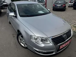 Grau Gebraucht 2005 VW Passat Sportline Limousine | 4.699 € (Etwas zu teuer)