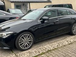Schwarz Gebraucht 2022 Mercedes CLA220 Shooting Brake Kombi | 21.182 €