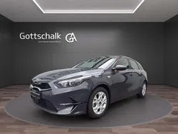 Pentametal metallic Gebraucht 2024 Kia Ceed Vision Limousine | 21.999 € (Guter Preis)