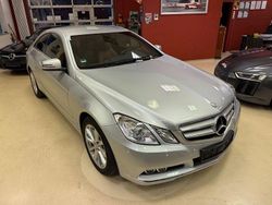 Iridiumsilber metalliclack Gebraucht 2010 Mercedes E350 Coupé | 15.890 € (Fairer Preis)