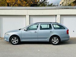 Silber Gebraucht 2010 Skoda Octavia Kombi | 4.500 €