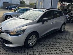 Silber Gebraucht 2015 Renault Clio GrandTour Expression Kombi | 4.499 € (Guter Preis)