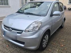 Silber Gebraucht 2009 Subaru Justy Kleinwagen | 1.600 €
