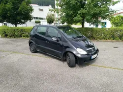 Schwarz Gebraucht 2003 Mercedes A170 Classic Van / Kleinbus | 790 € (Fairer Preis)