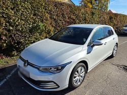 Weiß Gebraucht 2022 VW Golf VIII Style Limousine | 22.900 € (Guter Preis)