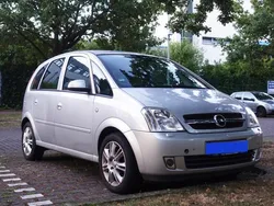 Silber Gebraucht 2005 Opel Meriva Van / Kleinbus | 2.700 € (Fairer Preis)