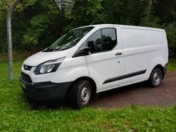 Weiß Gebraucht 2016 Ford Transit Custom Van / Kleinbus | 7.899 €