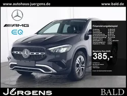 Metalliclack kosmosschwarz Gebraucht 2024 Mercedes GLA220 Progressive SUV | 40.690 € (Superpreis)
