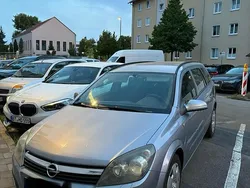 Silber Gebraucht 2010 Opel Astra Kombi | 1.999 € (Guter Preis)