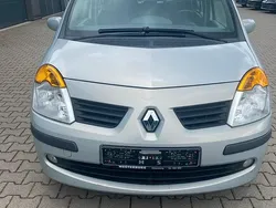 Grau Gebraucht 2006 Renault Modus Van / Kleinbus | 1.250 € (Superpreis)
