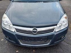 Grau Gebraucht 2009 Opel Astra Edition Kombi | 1.499 € (Superpreis)