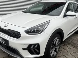 Weiß Gebraucht 2021 Kia Niro Spirit SUV | 22.450 € (Guter Preis)