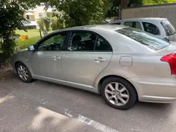 Silber Gebraucht 2005 Toyota Avensis Limousine | 1.900 € (Guter Preis)
