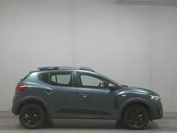 Grün Gebraucht 2023 Dacia Sandero Extreme Kleinwagen | 14.980 € (Fairer Preis)