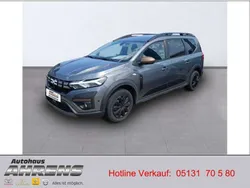 Dolomitgrau metallic Gebraucht 2023 Dacia Jogger Comfort Van / Kleinbus | 17.950 € (Fairer Preis)