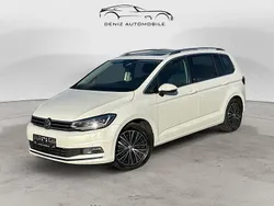 Weiß Gebraucht 2016 VW Touran Highline Van / Kleinbus | 12.900 € (Teuer)