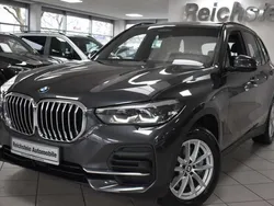 Sophistograu (metallic) Gebraucht 2021 BMW X5 Sport Line SUV | 41.650 € (Superpreis)