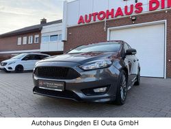 Grau Gebraucht 2017 Ford Focus ST-Line Limousine | 4.950 € (Fairer Preis)