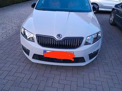 Grau Gebraucht 2015 Skoda Octavia vRS Kombi | 17.500 € (Teuer)